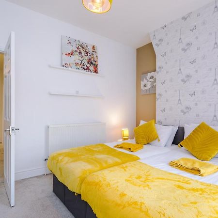 Finchley House Lovely House In Anfield, 2 Minutes Walk From The Stadium, Parking And Wifi Βίλα Λίβερπουλ Εξωτερικό φωτογραφία