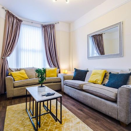 Finchley House Lovely House In Anfield, 2 Minutes Walk From The Stadium, Parking And Wifi Βίλα Λίβερπουλ Εξωτερικό φωτογραφία