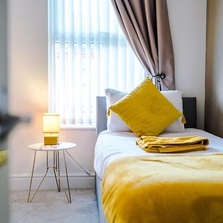 Finchley House Lovely House In Anfield, 2 Minutes Walk From The Stadium, Parking And Wifi Βίλα Λίβερπουλ Εξωτερικό φωτογραφία